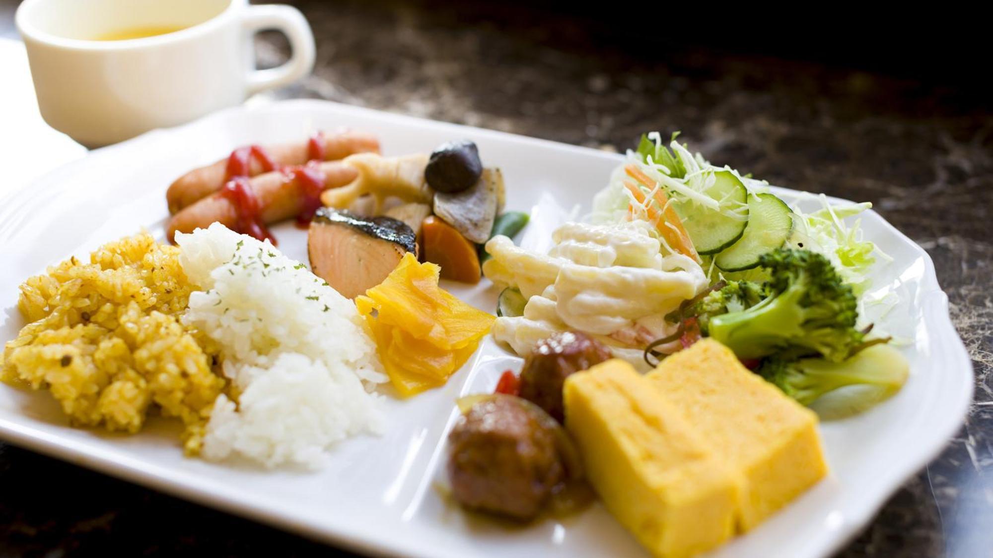 Toyoko Inn Hokkaido Sapporo-Eki Nishi-Guchi Hokudai Mae Bagian luar foto