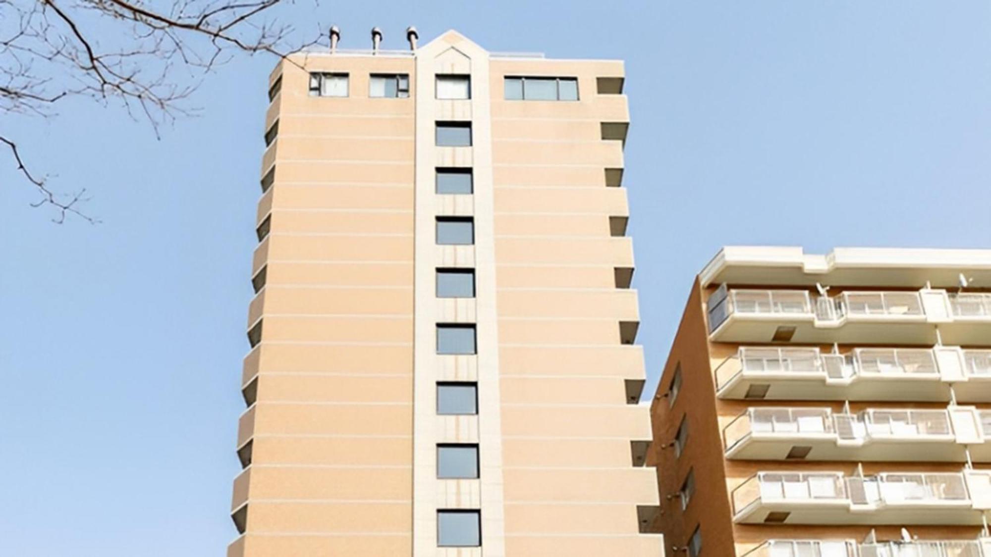Toyoko Inn Hokkaido Sapporo-Eki Nishi-Guchi Hokudai Mae Bagian luar foto