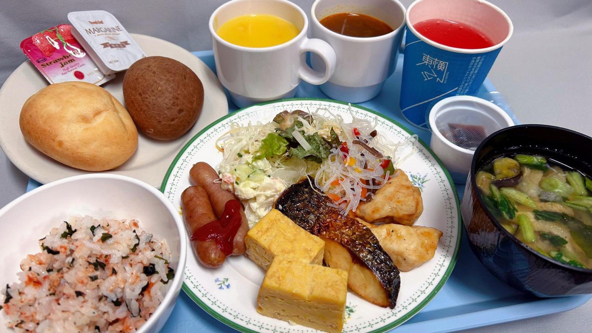 Toyoko Inn Hokkaido Sapporo-Eki Nishi-Guchi Hokudai Mae Bagian luar foto