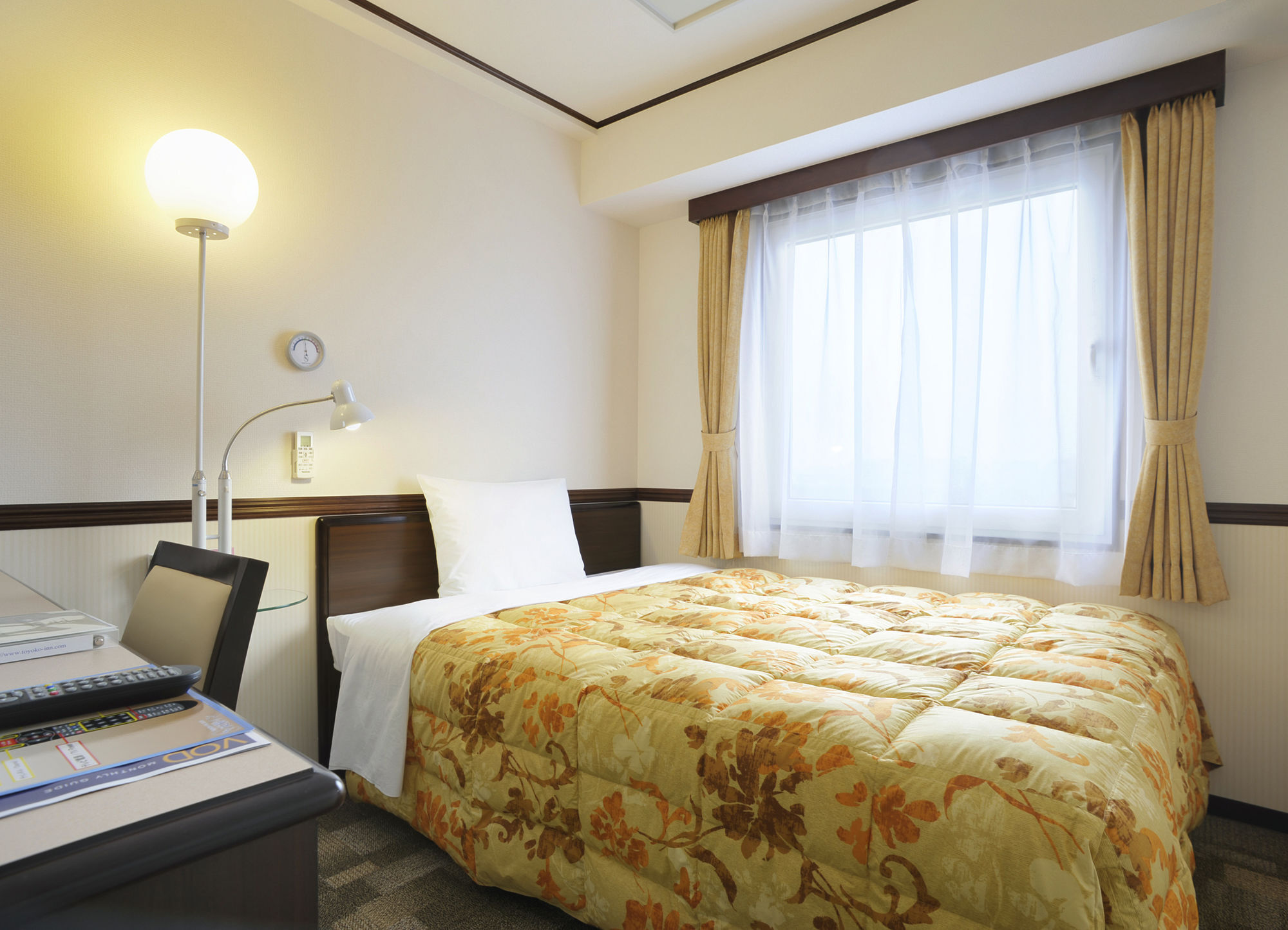 Toyoko Inn Hokkaido Sapporo-Eki Nishi-Guchi Hokudai Mae Bagian luar foto